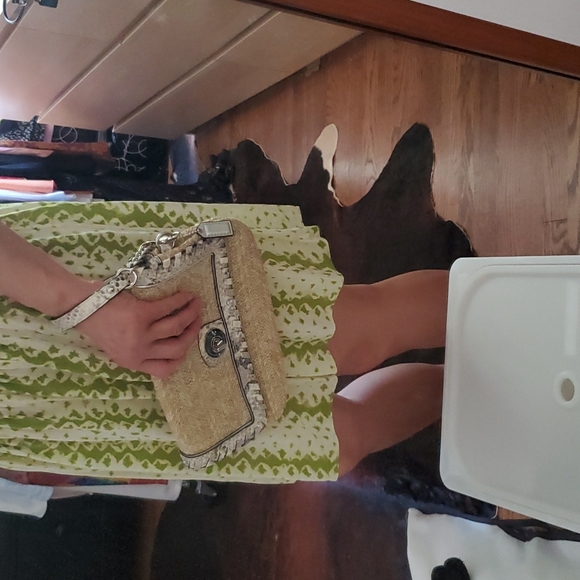 NWOT. Coach Straw Clutch with python leather trim. NWOT - Picture 12 of 14